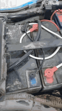 السلام عليكم من رخصة مدير الكروب دراجة للبيع للبيع شحن بيها بطاريةحاليا متمشي جديدة موضف اروح اوارجع بيها صاربيهامكاني مدينة الصدر ***********
