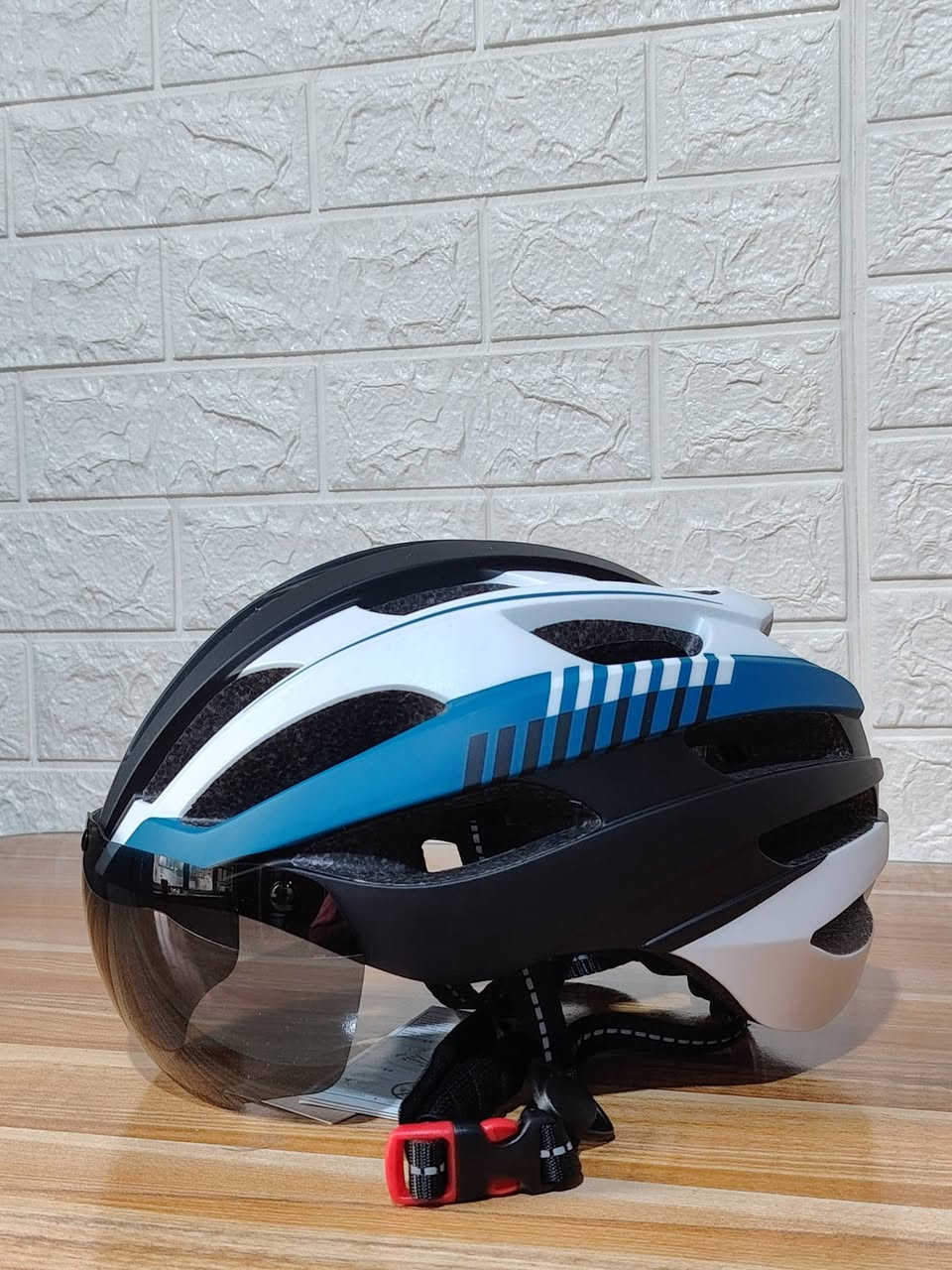 السلام عليكم متوفر✅

خدمه التوصيل الى جميع المحافظات🚚
واتساب ***********📲
