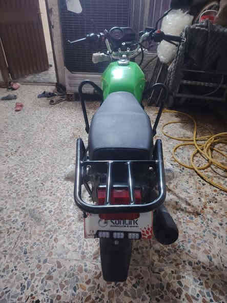 السلام عليكم دراجة سونك ماكس 1مديل 24 شهر11 جديدة زيرو مكفول كفالة عامة مكينة بجيس بعده سعر خاص مكان  بغداد مدينه الصدر رقم الهاتف ***********
