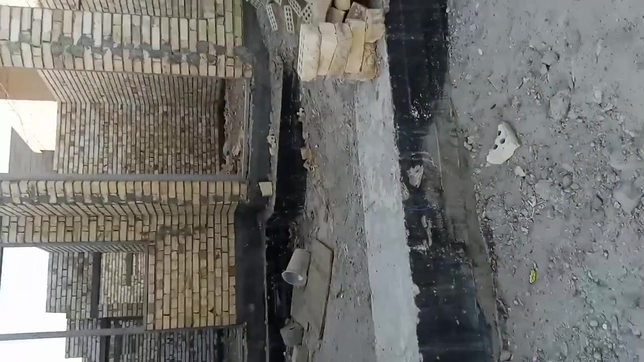 مستعجل سلام عليكم هيكل للبيع ممسكف 125متر شار ع10 بفرع يم معمل لغاز مال شهداء 54 بي مجال  ***********
