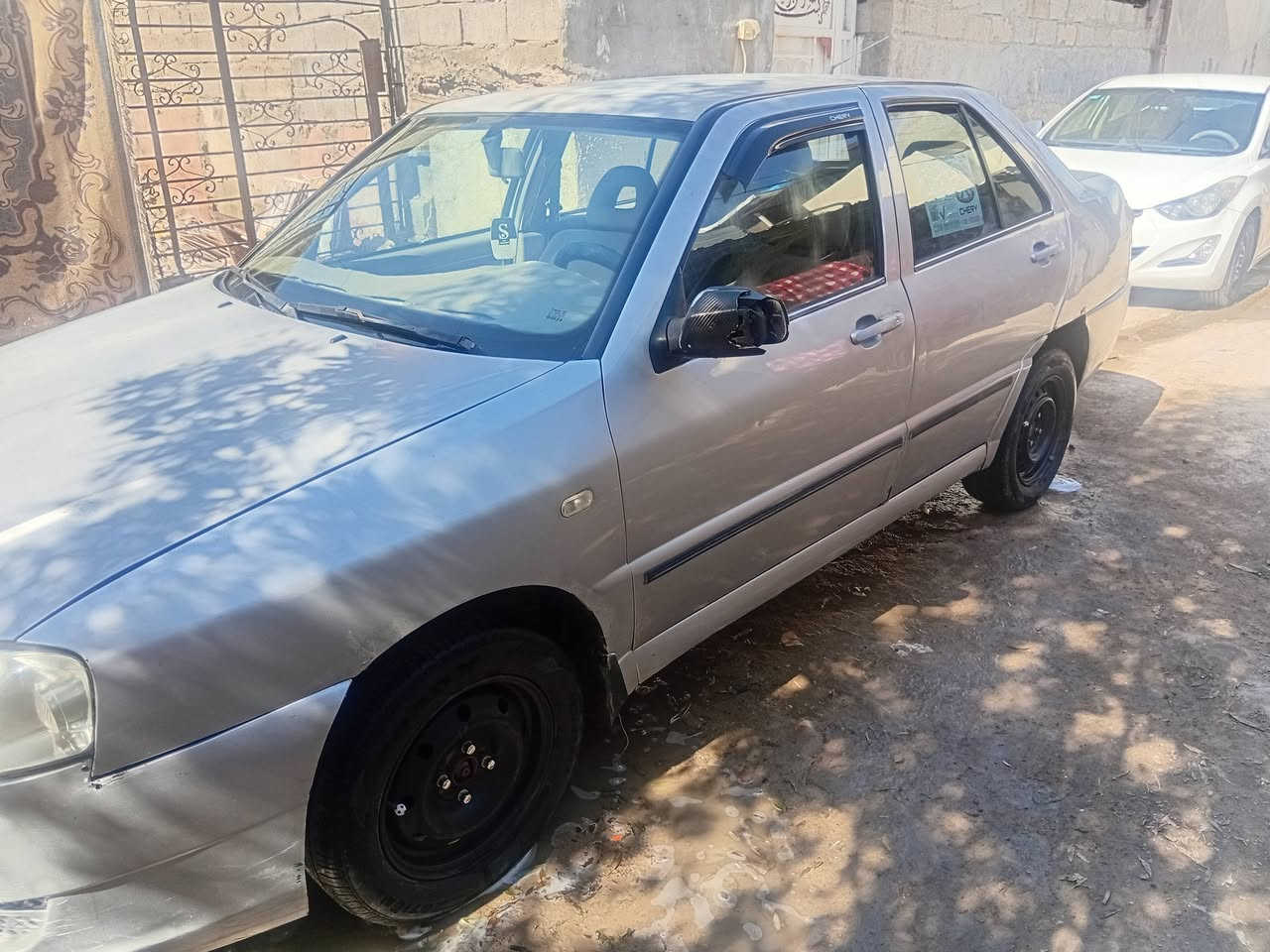 سياره شيري للبيع نضيفه ما بيها اي نقص السعر 30 المكان بغداد
***********
