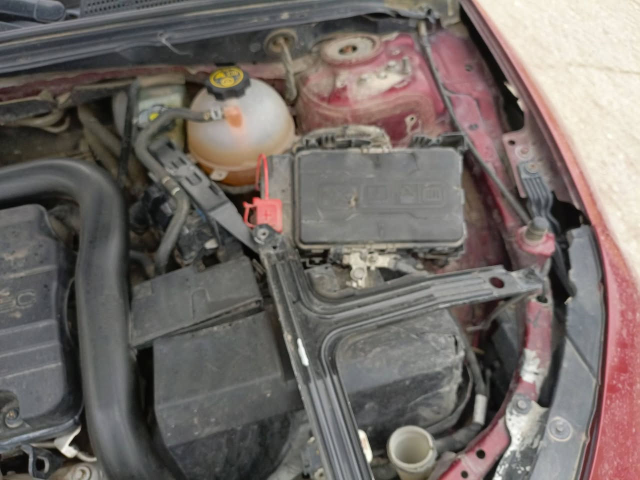 السلام عليكم ورحمه الله ،،،
ماليبو 2018 رقم دهوك مسطرة انكليزي 
السيارة بيها قطعتين تبديل ويمكن قطعتين صبغ
ما مسجل على الكوبون ،،، محرك وكير شرط 
السعر ، 95 وبيها مجال الطيبين
العنوان/موصل حي التأميم 
تلفون ،،،***********
سيارة حلوه مال بيت وجاهزة
