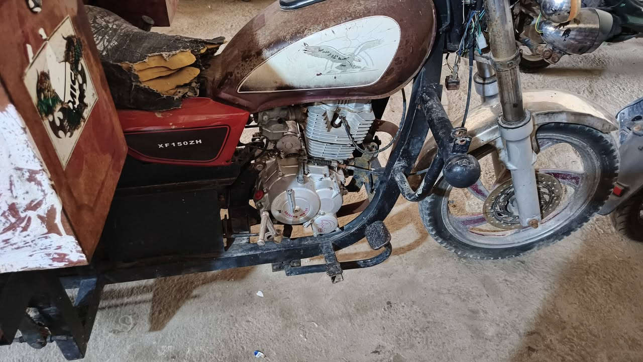السلام عليكم جمره موديل 14 رگبه مكفوله اوراق اصولي ب 950وبيها مجال قليل 
مكاني القاسم ع 
***********
