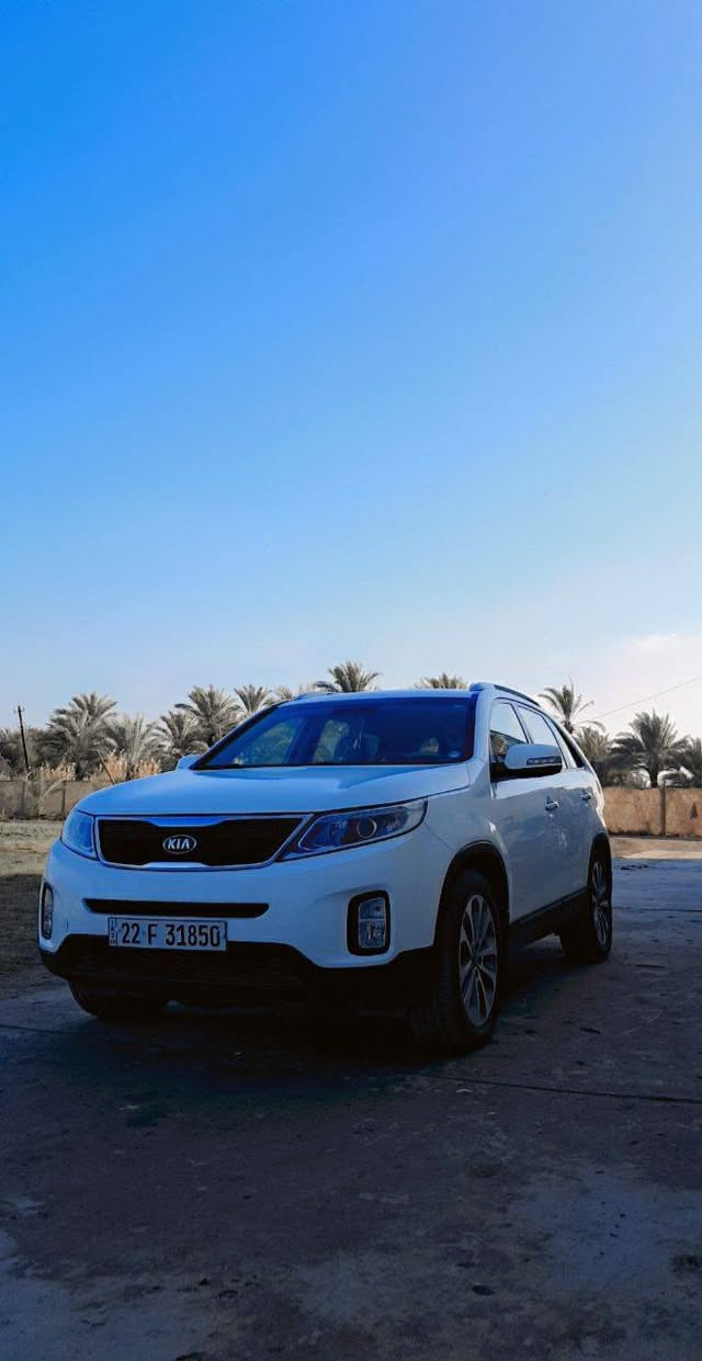 السلام عليكم سورنتو 2014 خليجي نص فول
السيارة كلين ماعده بارد كد شبر باب الصدر 
مكفولة من الفتح والتبديل والصبغ 
محرك GDI ٢٤٠٠ 
تحكمات ستيرن 
بصمة
مرايات كهربائية 
اشارات ترحيب بالبيبان 
مودات قيادة ٣ 
٧ راكب ٣ قطع تبريد 
رقم اربيل ب اسمي سنوية ماساقطة 
عنوان السيارة بغداد الشعلة 
للاستفسار ***********
