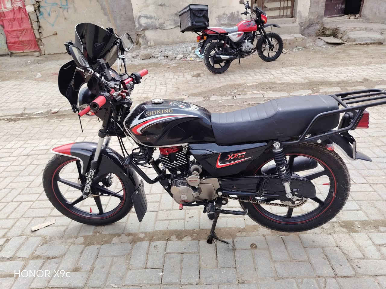 السلام عليكم شاينك للبيع موديل 25 كفاله عامه بعدها زيرو مكان بغداد الغزاليه *********** او *********** بي واتساب السعر 850 بي مجال
