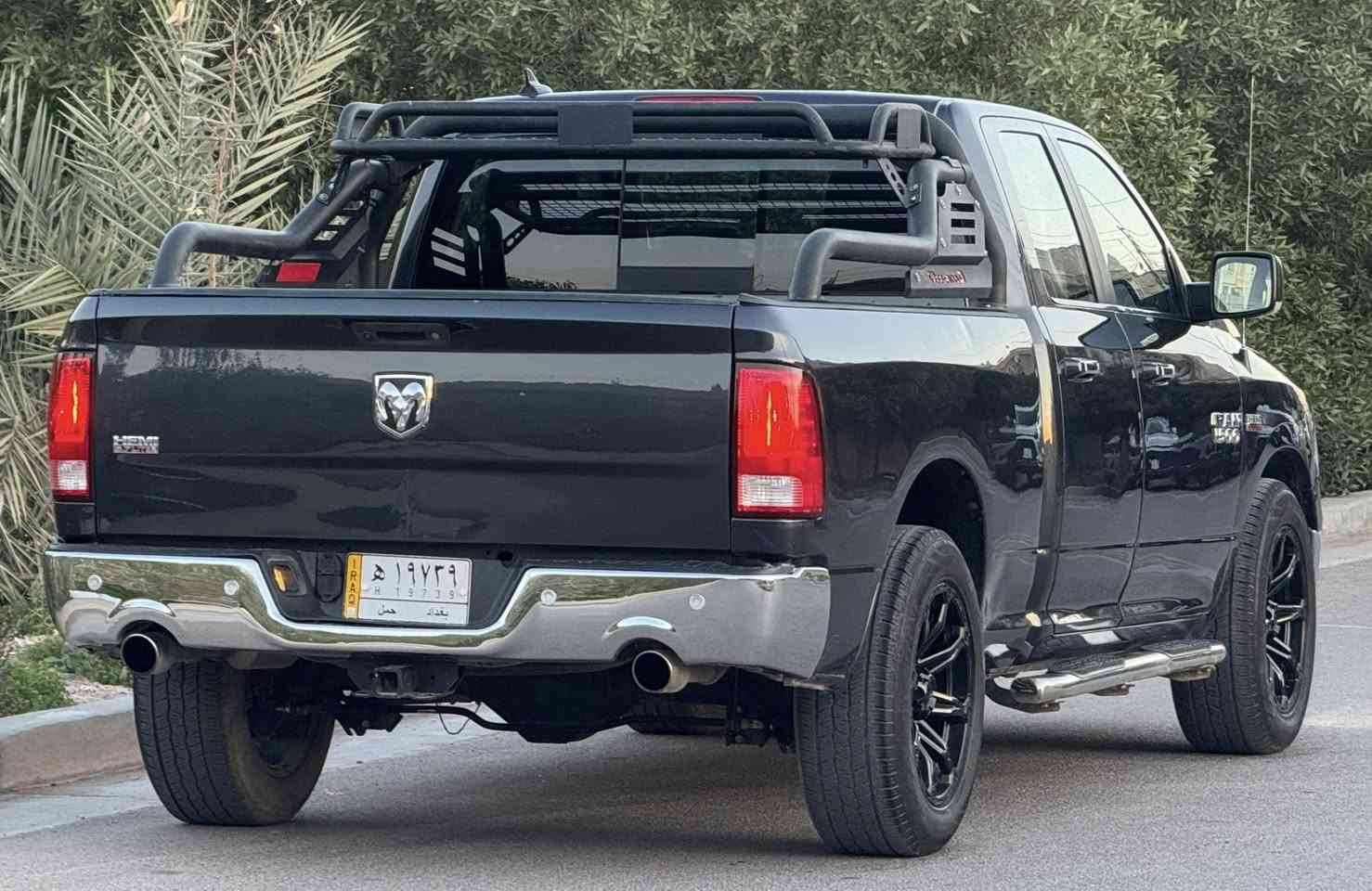 رام 2017 بك هورن ماشية 124 حادث من امريكا شخط صفحة اليمين وشوية باب البدي مواصفات :
-محرك 5700
-تشغيل عن بعد
-حساسات امامي خلفي
-شاشة كبيرة مع كامرة خلفية داورة
-شاشة معلومات وكبيرة
-تبريد منفصل
-جام خلفي كهرباء
-دبل تحكم ستيرن
-اشارة بالمرايات
-ويل حجم 20 
سيارة جديد جدا وجاهزة بدون نواقص كير محرك كفالة شرط ولا كلوب مشتغل بالدشبول مكاني بغداد حي الجهاد
سعر 163 وبيها شي بسيط
***********
***********
