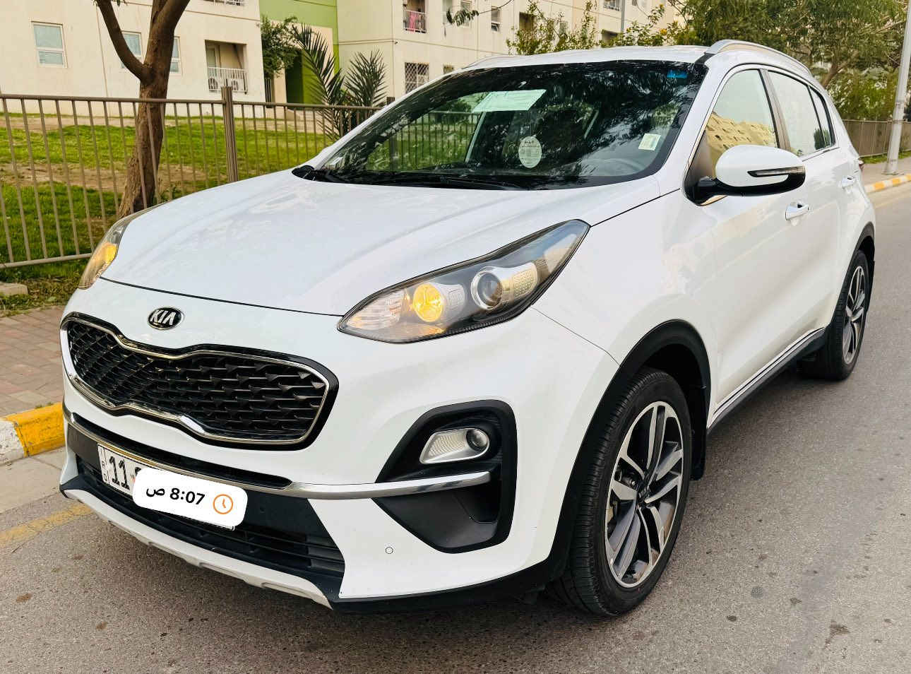 السلام عليكم شباب للبيع كيا سبورتج موديل 2021 وكالة الدولية مكفولة كفاله عامة من الضربه والصبغ والتبديل والبارد ماشية 47 الف 
مواصفاتها ،،بصمه،، وتشغيل عن بعد وترحيب والكراسي الامامية كهرباء شاشة اصلي وكامرة واريل نڤكيشن وحساس امامي وخلفي ولد ابيض ،،وكت مال جيتي ،،وتبريد بيانو وقطعتين تبريد وحساس مطر ومراية اوتو دم ،، وداخل جلد حمصي ،،وبروجكتر  ومحرك 2000 دوش ومري شفط ودبل تحكم ومود درايف ومانع انحدار ورقمها بغداد الجديد وبسمي مشروع وطني ،،وهزة جديدة
مكانها بغداد للاتصال ***********
