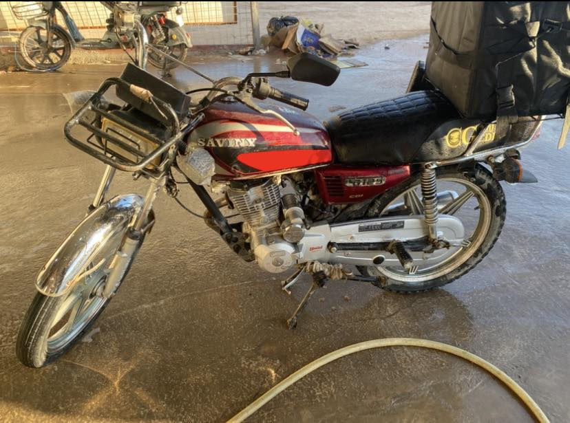 سيفان موديل 19 كلش نضيف كلشي بي شغال سلف هندر هورن اشاير لايت عالي ناصي دبل اشاره كلها شغاله شاصي نضيف والناضافه كدامكم السعر 370وبي مجال عنواني تكريت الديوم الرقم بي واتساب ***********
