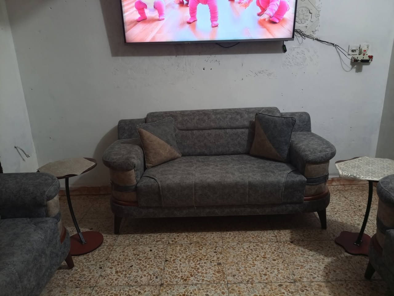 تخم جديد
المكان العلام تقاطع درويش


**إذا كنت صاحب هذا الإعلان وتريد حذفه لأي سبب، رجاءا أرسل رسالة إلى الدعم الفني**