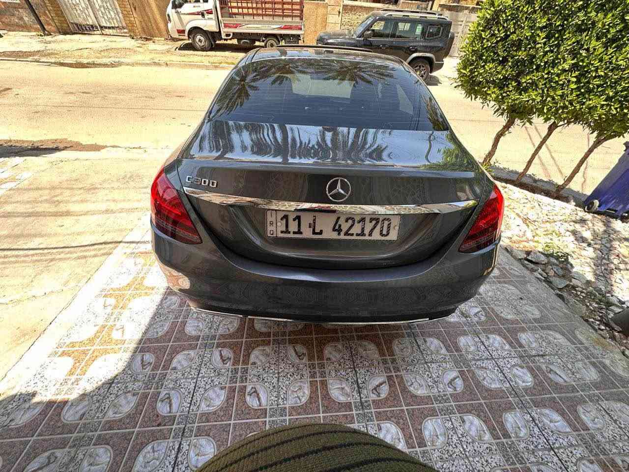 السلام عليكم 
للبيع للمراوس حسب القناعه
مارسيدس C300
موديل 19
ماشيه 73 
فول مواصفات عدا الدبل ماوس
وارد امريكي شبه كلين تايتل
السياره جاهزه من كلشي
بدون اي نقوصات
رادار امامي 
رادار خلفي
رادار جانبي
داخل جلد 
شاشه وسطيه كبيره
فتحة سقف
محرك 2000 تيربو 
جدا اقتصاديه وجدا سريعه
السياره عائليه شبابيه بناتيه كلشي ترهم
مواصفات الC19 معروفه
السياره بيه ربع الجاملغ الايسر بدون ايرباك
وصور اميركا مع الصور 
مكان السياره بغداد ورقم بغداد 
هزه وفحص جديد تحويل مباشر 
السعر ب248$ ورقه
واي استفسار اني حاضر

***********

***********

( محمد الصعب ) بغداد, العراق
