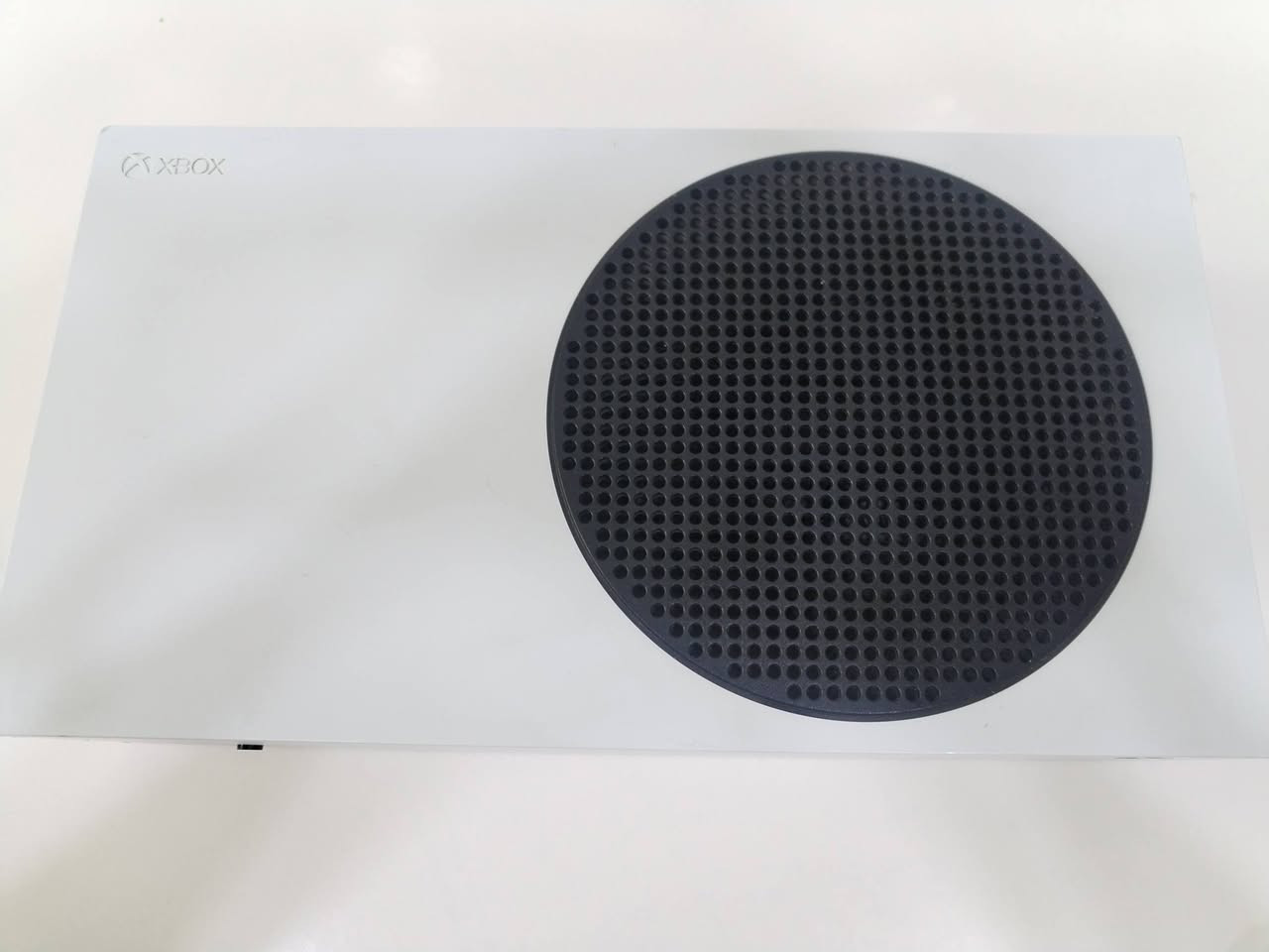 السلام عليكم شباب، جهاز اكس بوكس سيريس اس (Xbox Series S) للبيع بنظيف جداً وأخو الجديد.
السلام عليكم شباب، جهاز اكس بوكس سيريس اس (Xbox Series S) للبيع نظيف.
​الموديل والنسخة: جهاز إصدار حديث 2024، استخدام شخصي قليل.
​الحالة: الجهاز لوك ستيكر، ما مفتوح نهائياً ولا داخل صيانة.
​الملحقات: يجي وياه قطعتين جويستك؛ اليد البيضه الأصلية النظيفة + يد خضره (فسفورية) إضافية، مع واير الباور وواير الـ HDMI الأصلي.
​السعر: 380 ألف دينار قفل.
​المكان: كركوك.
​للتواصل: *********** أو مراسلة الخاص.

السلام عليكم شباب، جهاز اكس بوكس سيريس اس (Xbox Series S) للبيع بنظيف جداً وأخو الجديد.
