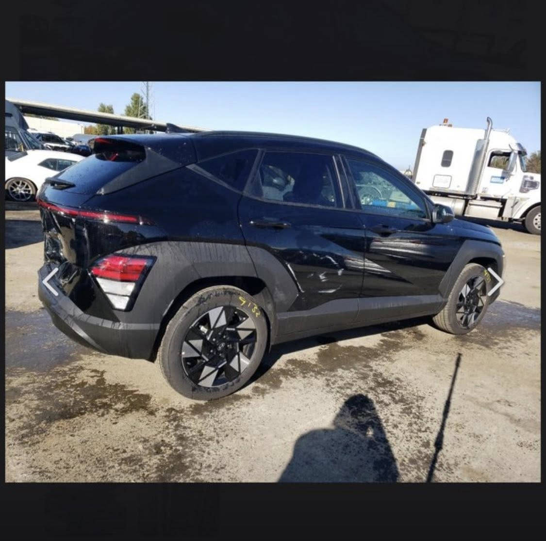 كونا 2024 وارد امريكي السياره جديدة  جدا كفاله من صبغ وبارد وغرق وشخوط ورصعات بيه طخة بصندوك وتبدل بلون اصلي مستخدم بدون دواخل بدون ايرباك ماشيه 15 الف كيلو فول قماره حديد رادار جانبي وامامي كشن رجاج سنويه باسمي 

ملاحظه صور الحادث مرفقة بالمنشور 

🔥السعر 18300$ يعني 183 ورقه 

عنوان /المنصور الداودي 

مكينه 2000 
بصمه تشغيل عن بعد 
هاندر بريك +بصمه اوتو هولد 
اشاير مري + نقط عمياء 
كرسي سايق كهرباء  + كراسي جلد ابيض + الكرسي منبه رجاج عند اقراب اي شي عن سياره 
نظام تحديد مسار الطريق + سياقه اليه 
ستيرن جلد حياكة فول تحكم ستيرن + رجاج 
تبريد قطعتين 
لايت زينون + بكلايت لد 
ايرباك فول ستستم شغال 
ويل كروم كبير 19 
شاشه كبيره + تبريد شاشه + كيجات دجتل 
مانع نزلاق + مانع نحدار 
كامره خلفيه 
***********
