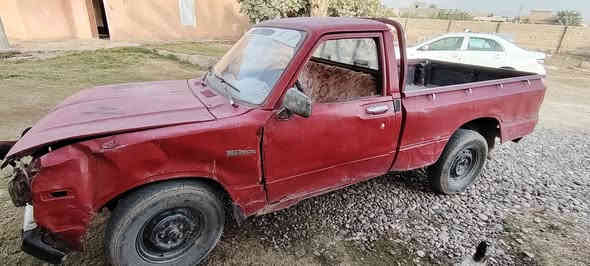 السلام عليكم
بكم للبيع موديل 82 بدون لوحات محرك معمر جديد شرط گير شرط اكسن شرط تواير نص عمر عنبار بريك جديد باتري جديد سياره جاهزة 
السعر 10 ورقات 
الگشر شوف العين 
للاستفسار ***********
