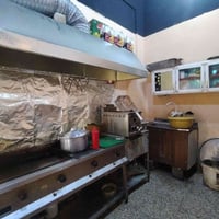 مطعم للبيع بس جيب مسواكك وفتح اليريد يعرف سبب البيع يخابرني ويعرف السع...