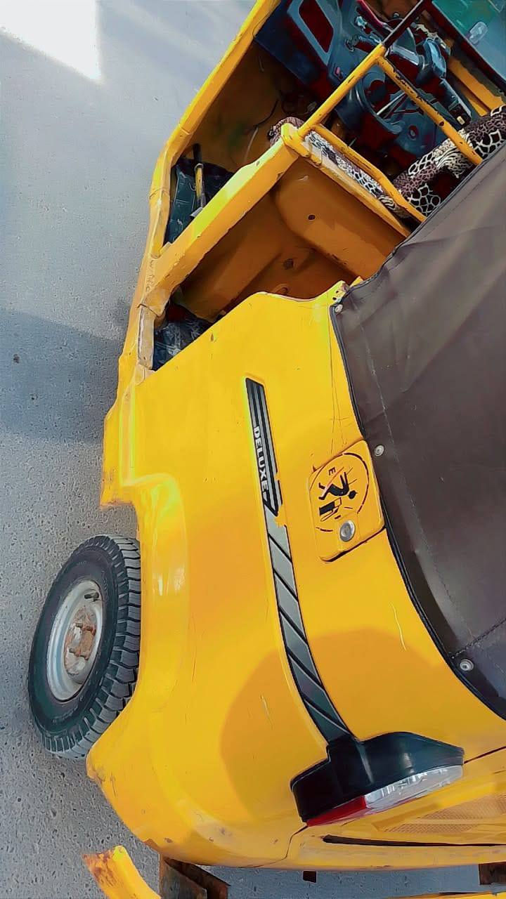 سلام عليكم? تكتك TVS مديل 2018  اوراق اصولي الكشر كفاله م̷ـــِْن الضربه ولمعجون وصبغ السعر تلاثه وربع وبيه مجال مكاني ناصريه قلعة سكر ***********
