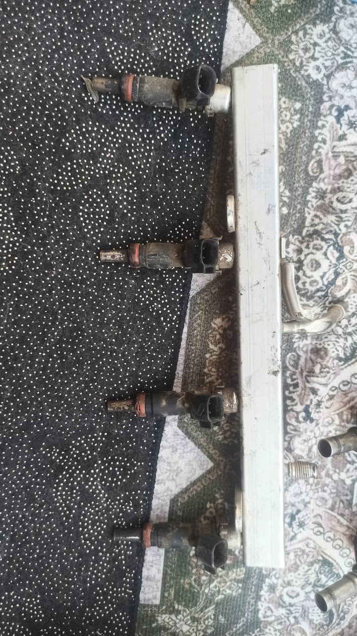 غراض افيو
عقل افيو وارد امريكي مكينة ابو الرواجز 
محرر وكامل 
مسطرة نوزلات كاملة وارد امريكي 
مسطرة نوزلات وارد خليجي 
دوسة بانزين كهربائية + حساس نارية 
المكان الكوت مركز المدينة 
الاستفسار : ***********
