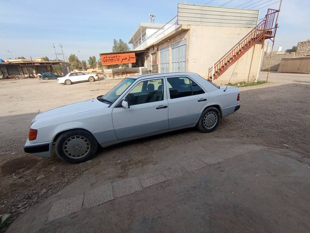 بۆ فرۆشتن و گۆڕینەوە
مارسیدس کوبەی ئارم پلاستیک هەولێر گێرو مەکینەی vvt سێ هەزار
تەبریت ساردلەسەرسویچ
 گەرمی  مەزبوت
 کاربای کامل ئیش دەکات
 ئەیبی ئێس
جوار تایەی تازەی لە ژیرە 
بۆ جوانی فرن کراوە  
تەقەو رەقەی تیانیە 
سعری 45 مەعامەلە  
*********** السليمانية, العراق
