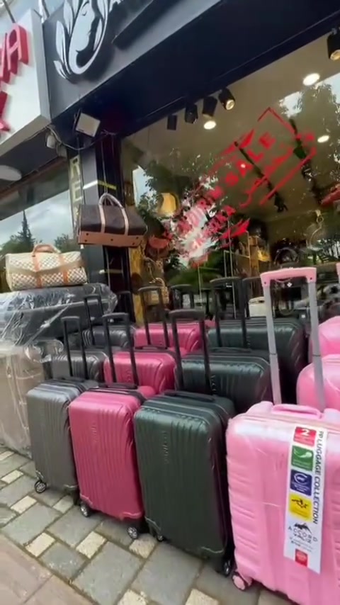 سفر وأناقة بلمسة فخامة ✨🧳
تشكيلة شنط بألوان راقية وجودة تعيش معاكم كل رحلة 🤍
#شنط_سفر #حقائب #شنط_تركي #سفر #حقائب_سفر شنط_نسائية أناقة موضة تركي شنط_فخمة TravelBags Bags ستايل شنط_عصرية


**إذا كنت صاحب هذا الإعلان وتريد حذفه لأي سبب، رجاءا أرسل رسالة إلى الدعم الفني**