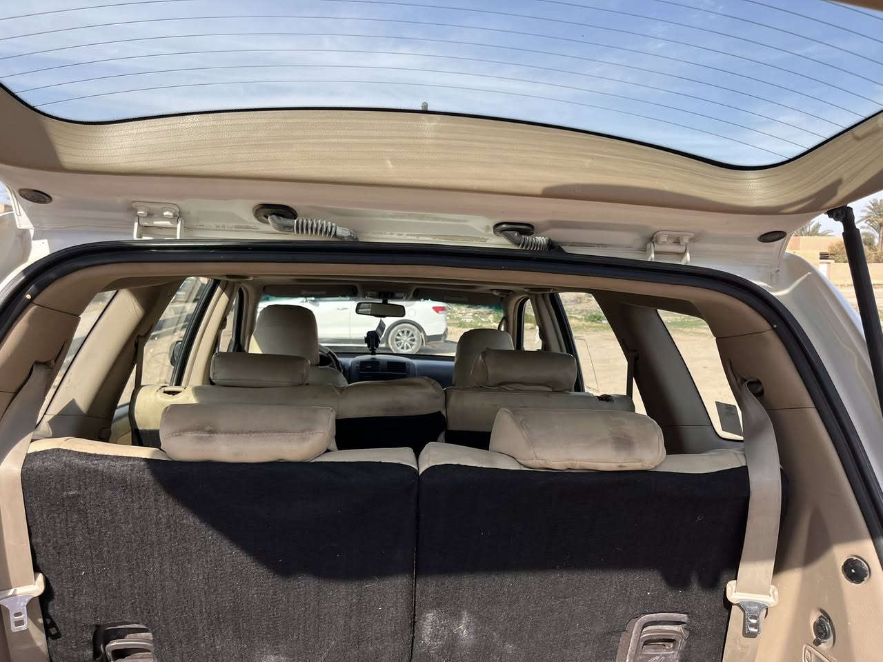 كيا موهافي موديل ٢٠١٤ فول مواصفات (رقم واحد) ابيضّ بيها صبغ قبغ الصندوق مع بعض المناطق تعديل على بارد قدر شبر وشوية 
كشنات جلد 
بصمة 
فتحة سقف 
دفع رباعي 
كشنات تدفئة 
كشنات كهربائية
أشاير بالمري مري شفط وقلاب 
صندوق شفط 
رقم بغداد مشروع وطني وباسمي تحويل بنفس الوقت تايرات جديدة حدادية صدر قبل بحدود شهرين 
كير و محرك خير من الله 
ماشية ٢٠٣ الف 
السعر 155$ وبيها مجال بسيط 
للتواصل ***********
