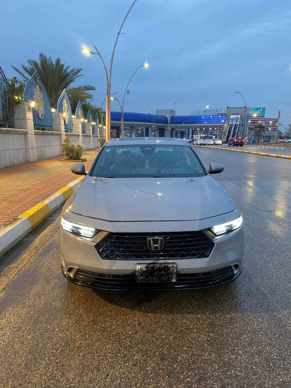 هوندا اكورد تورنك 2023 المواصفات معروفه بتورنك ماشيه 51 الف كيلو قابلة للزيادة جاهزه من كلشي مكينه 2000 
الضرر مرفق مع الصور مكانها الرمادي السعر 217 
***********
*********** واتس
