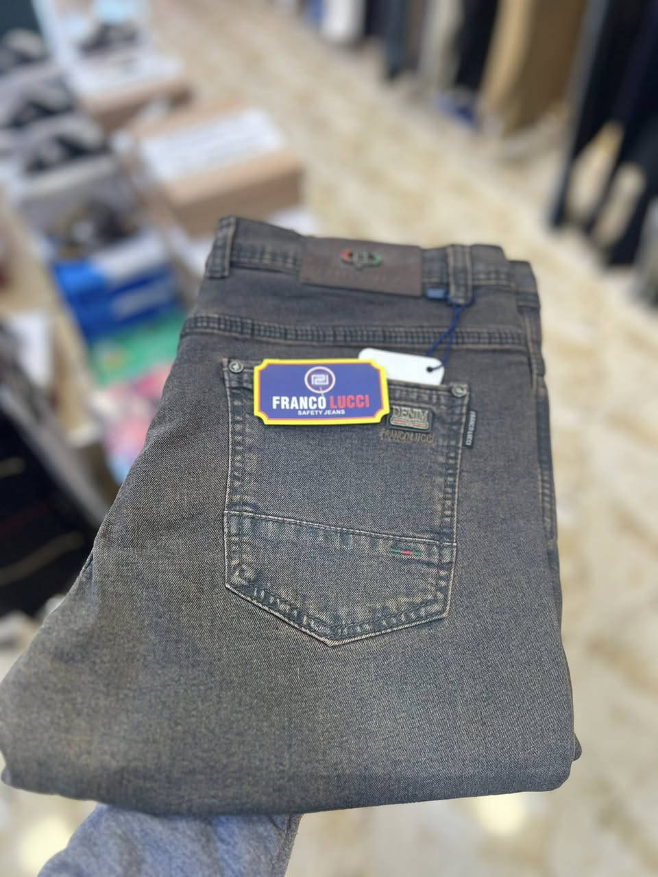 🚨 تخفيض خاص على البناطير الموجودة داخل المنشور فقط!
لا يفوتكم العرض 🔥 الكمية محدودة
سعر القطعه فقط5000 🙂خمسة الاف🙂
العنوان: الانبار-راوه الجديده الشارع العام 
تتوفر خدمة توصيل 
للاستفسارمراسلة الصفحه او من خلال تطبيق الواتساب ***********
