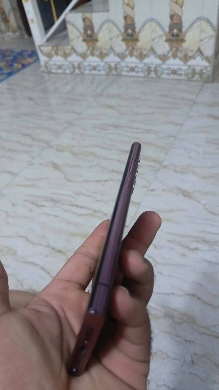 22الترا شرق اوسط خطين السعر 520وبي مجال بعقوبه بهرز يرهم مروس ايفون 13?14..‏‪***********‬‏
