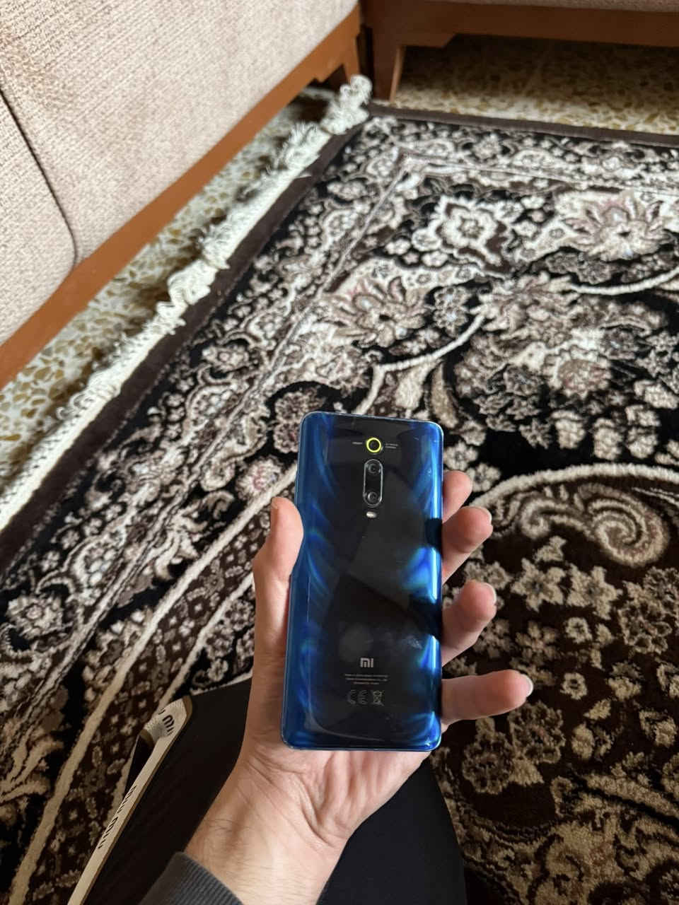 السلام عليكم 
شاومي mi9tpro 
ذاكرة 128 رام 6 
جهاز نضيف بس بيت السيمكرت ضايع 
والجهاز فول يشغل ببجي 60 فريم موجود وياه شاحنه وكارتون
حط سعر اللي يفيدك


**إذا كنت صاحب هذا الإعلان وتريد حذفه لأي سبب، رجاءا أرسل رسالة إلى الدعم الفني**