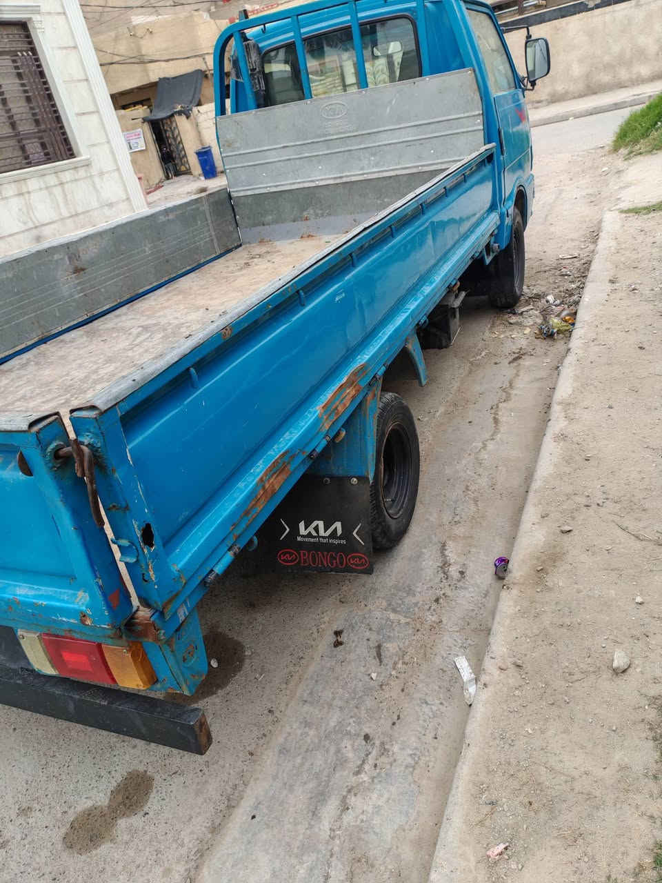 السلام عليكم كيا بنكو للبيع موديل 96 تك قمارة 8 جنكال سنوية مجددة 30 أرقام انكليزي رقم شاصي واضح محرك مجفت كير و اكسل نضيفات تايرات جدد بسمي  السعر 53 وبيهة مجال الرقم ***********
