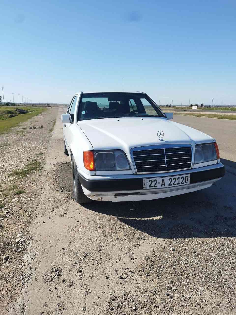 سلام عليكم
مارسدس بيبي شبح موديل 1988
محدث 1992
مكينة بطه 3000
گير ومكينة شرط 
صبغ حزام 
صدر امامي وخلفي كله جديد مصارلة شهرين 
قاعدة دبلات سليمة 
كهربائيات كلها شغالة 
المكان ديالى خانقين 
***********
سعره (55) وبي مجال
