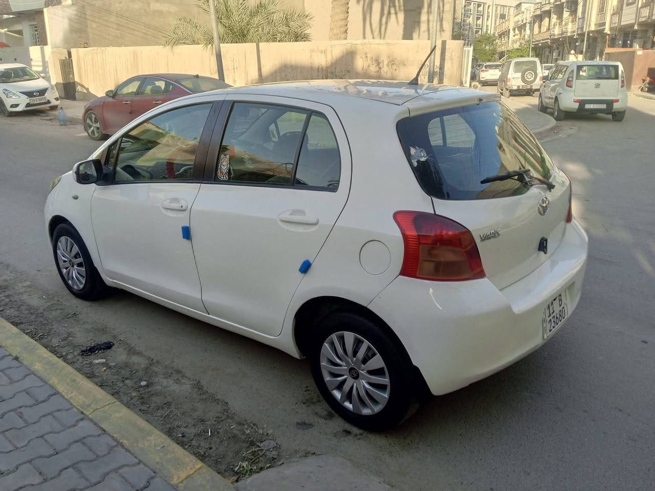 السلام عليكم
تيوتا يارس ياباني 
موديل 2006خليجيه
كير مكينه صدر تخم تاير كهربائيات كله تمام 
شاشه كامره سنتر لوك جام كهرباء 
سنويه وهزه وارقام جدد بسمي شرط التحويل 
مصبوغه اثر اطخطخ بدون حادث شرط الفحص 
عله ايد وحده استخدام بيت رايدهه 77وبيه مجال بصيط مكاني الأعظمية الإتصال ***********
