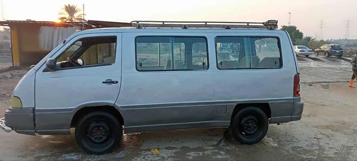 السلام عليكم ستانه مديل 96رقم قادسيه مكينه وكير وحداديه وتخم تاير برنكيت حصير كله جديد
سعر 40وبيه مجال 
بابل القاسم 
***********
