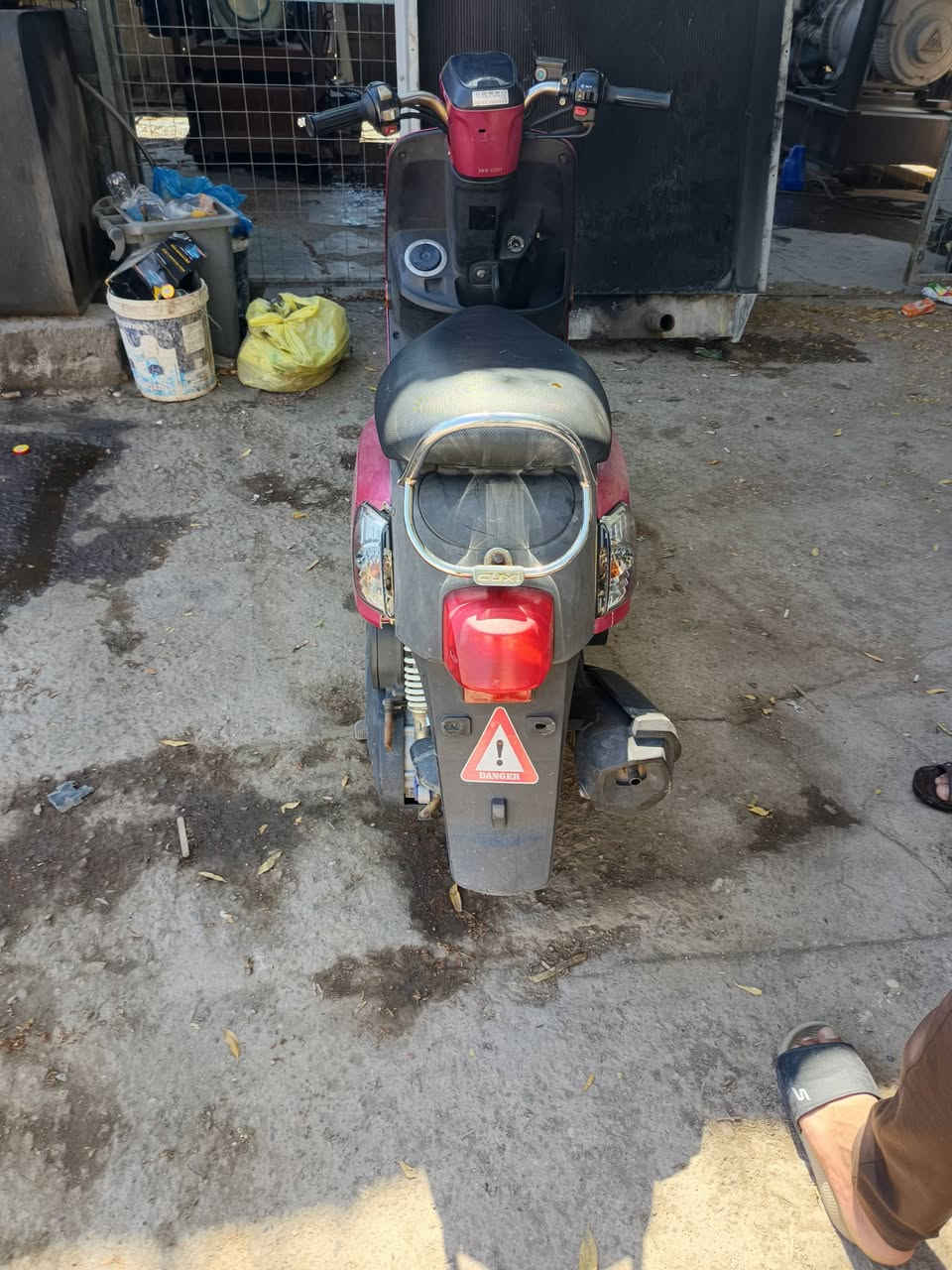 سلام عليكم درجة بوليس مسطره ختم وحد كلهه بلادي شلعه ومعدل نوزل كلهه بلادي السعر 900وبيهه مجال المكان ديالى بعقوبة الرقم ***********
