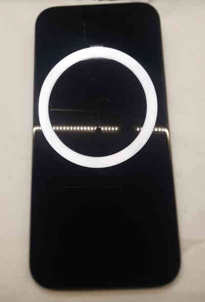 السلام عليكم
ايفون ١٦ برو ماكس لون اسود 
الذاكره ٢٥٦ كيكا 
البطاريه ١٠٠% مثل ما موضح بلصور
عدد الدورات ١١٧ نصهن شحن لاسلكي 
الجهاز نظيف مبي اي شخط 
السعر مليون ٥٠٠ الف وبي مجال 
مراسله واتساب  ***********
واكيد على الفحص
