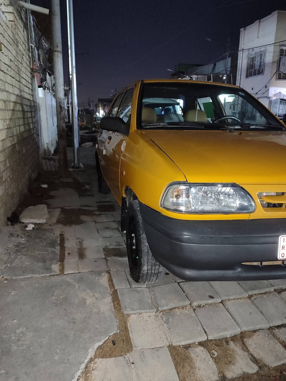 سلام عليكم سيارة موديل 18 سياره مكفوله عده ضربه بل خشم مشر عليه كير محرك خير من الله مدوشمه صدر جديد خلفي امامي سياره مال جني سعر 48 بيه مجال بغداد مدينه صدر ***********
