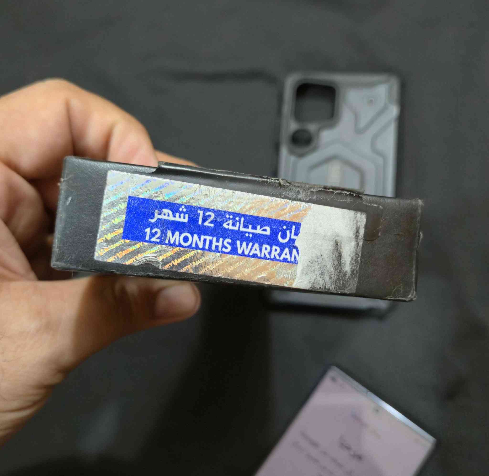 سلام عليكم كلكسي s23 الترا شرق اوسط دبل سيم كارت
ذاكره،256 الرام 12
غراضه كامله الاصليات كفر ماركه uag وبيه حماية كامرات وشاشه مضلله اصلية
الجهاز بيه كسر بلشاشه موضح بلصور وممأثر ابد عالمس 
مكاني بغداد الحبيبية 
هذا رقمي ***********
