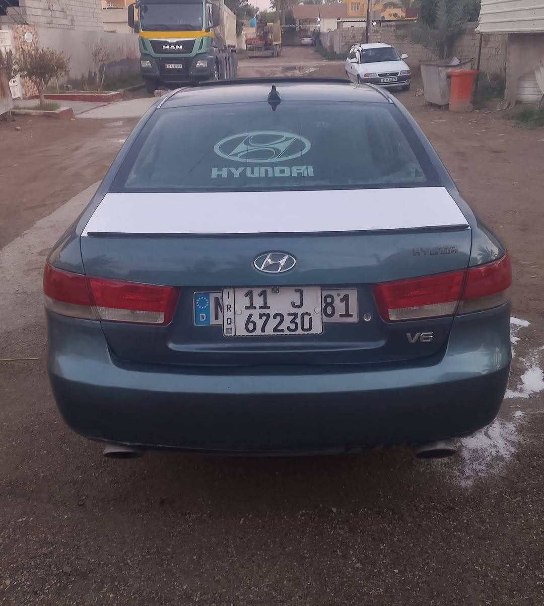 سلام عليكم سوناتا 2007 وارد امريكي حادثها جامرلغ امامي بدون دواخل رقم بغداد نكليزي بسمي تحويل ثاني يوم سياره جاهزه السعرر (74) بيها مجال الطيبين
مكينه كير مكفولات صدر امامي خلفي جديد 
تخم تاير سياره جاهزه بدون نقص 
بيها صبغ حزام جماليه أثر جراد بدون دواخل 
مواصفات سلايت روف تحكمات شاشه كامره
مكاني ديالى بعقوبة رقم هاتف ***********
