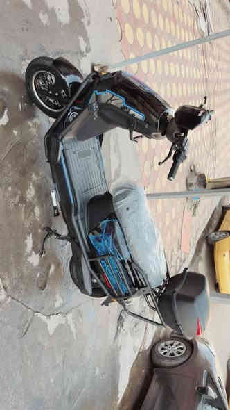 سلام عليكم دراجه شحن للبيع صار شهر من طالعه من الشركه مكفوله من كلشي وجميع الملحقات موجوده 

شاشه كبيره تكشف اعطال الدراجه ولتنبيهات بريك امامي خلفي دسك هايدروليك
لايت عالي ناصي زنزن
بك لايت لد LED
اشاير امامي خلفي لكزز لد
دبل اشاره
نضام بك الرجوع الى الخلف
شره جانبيه متغيره الالوان
درع محيطي لحمايه الدراجه
دبلات امامي خلفي غاز 
 مساحه تخزين واسعه +جنطه خلفيه 
بصمه تشغيل + انذار سرقه + سويجات 2 
عدد البطاريات 6 مصطره الحجم الكبير نقطع مسافه بل شحنه الوحده 70 كيلو حيقي
سرعه الدراجه حقيقي 90
شاحنه تدعم الشحن السريع 
مكان بغداد المشتل شارع المطبك 
سعر الدراجه 800  وبيه مجال 
رقم الهاتف ***********
