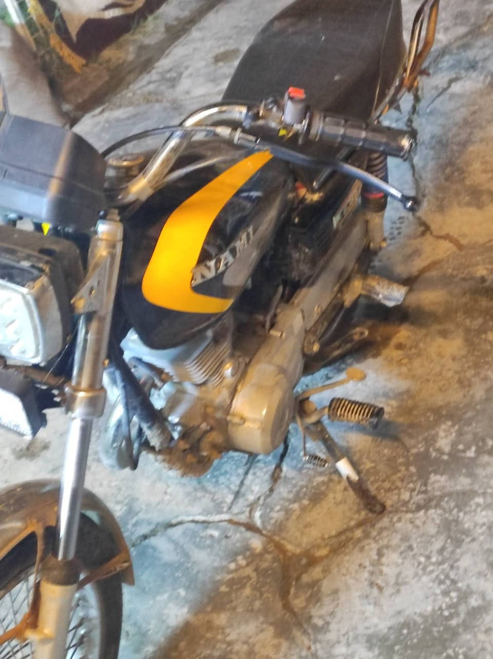 سلام عليكم درجه 4كير كلك للبيع كامله مكمله ماناقصه برغي كله شغل مكينته تخبل شلعه معدل سعر 300 وبيه مجال


**إذا كنت صاحب هذا الإعلان وتريد حذفه لأي سبب، رجاءا أرسل رسالة إلى الدعم الفني**