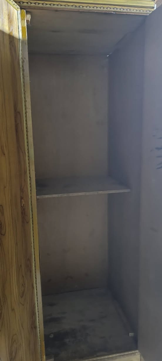 كنتور ابو 4 تسكام درجه والئ ونضيف للبيع السعر ب 230 المكان الشاميه وهذا رقمي ***********
