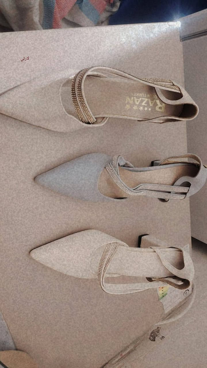 احذيه تصفيه محل اكو عل الف وعل 7وعل 8
يوجد توصيل فقط داخل بغداد سعر التوصيل 5


**إذا كنت صاحب هذا الإعلان وتريد حذفه لأي سبب، رجاءا أرسل رسالة إلى الدعم الفني**