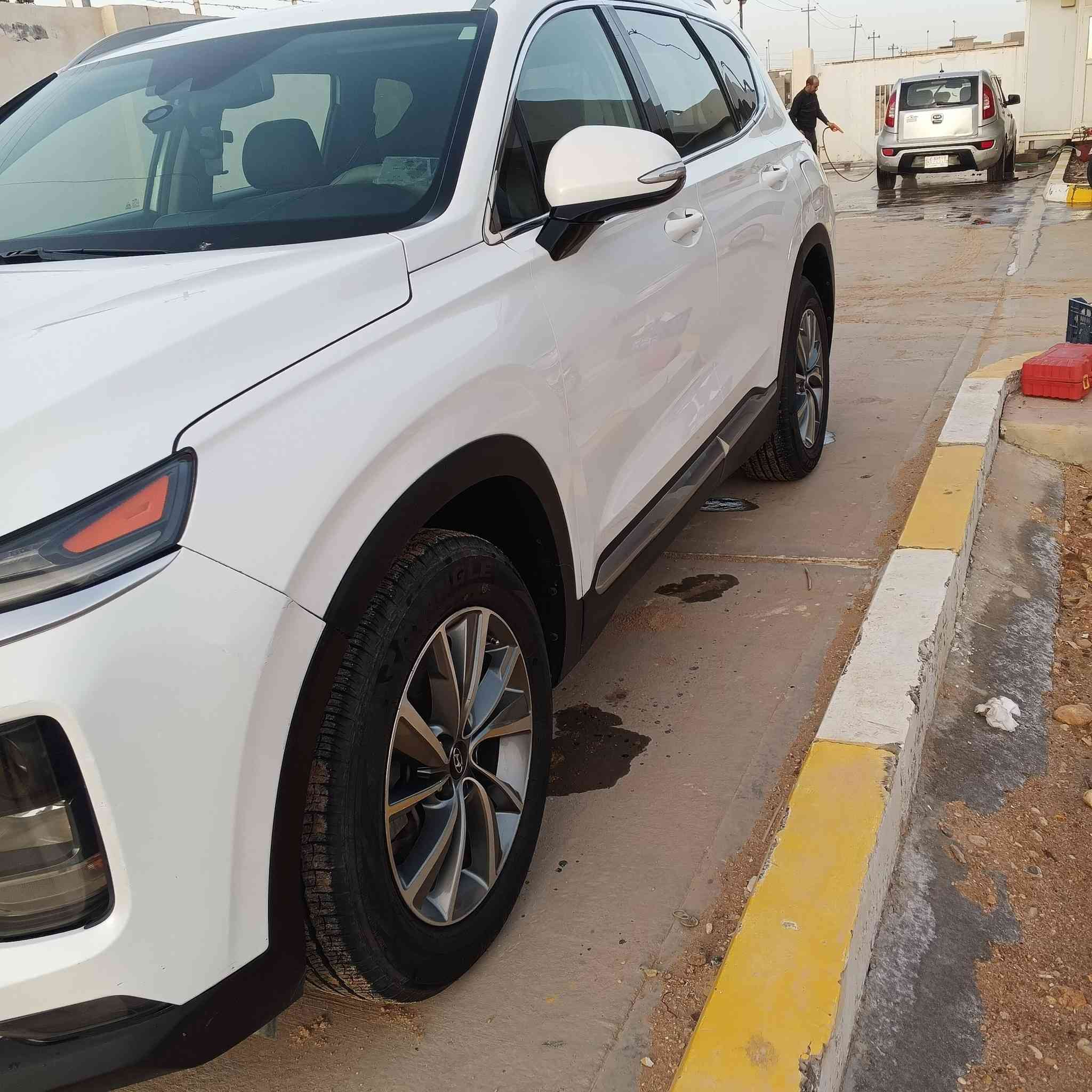 السلام عليكم سنتافي 19 وراد كندي حادث قبق جنطة وجاملغ خلف السائق قطعتين صبغ فقط محرك  4 gdi السعر 150 قفل قفل الاتصال على الرقم *********** موجود واتساب للتفاصيل أكثر
