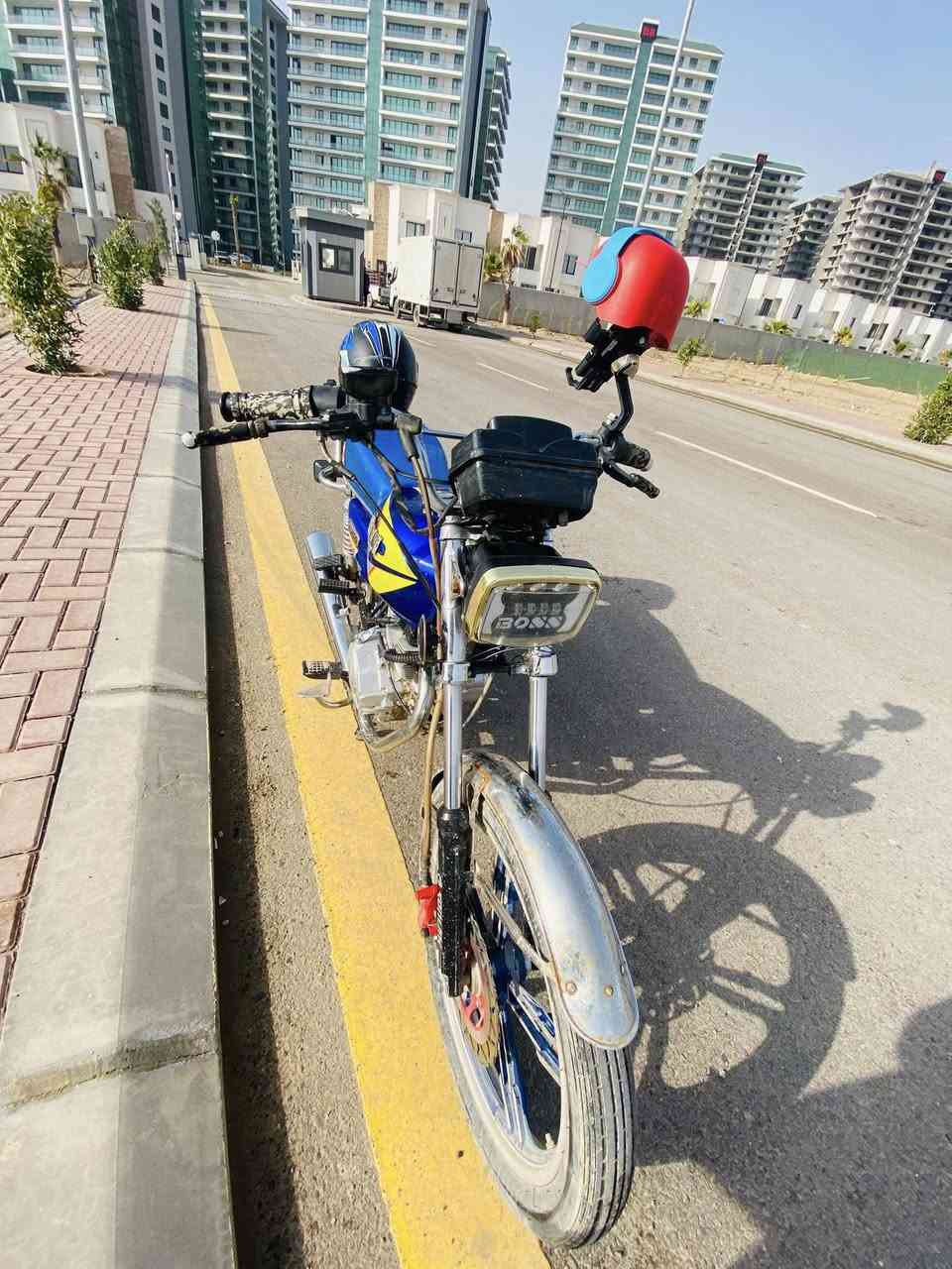 سلام عليكم ايراني موديل 24 هاي بلحقيقه ارتب من صور بيها نشرات كهربايات كله شغال قفل ب 500 مكاني بغداد 
 ***********
