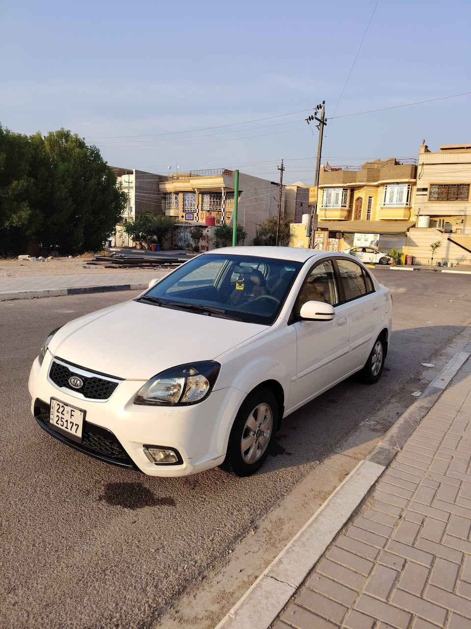 السلام عليكم
للبيع كيا ريو موديل 2012 رقم أربيل الجديد هزه وسنويه جديده الى 2030
السياره مكفوله ضربه وصبغ وكير ومحرك .سعر السياره 88 وبي مجال بسيط عنواني البصرة للاستفسار ع الرقم ***********
