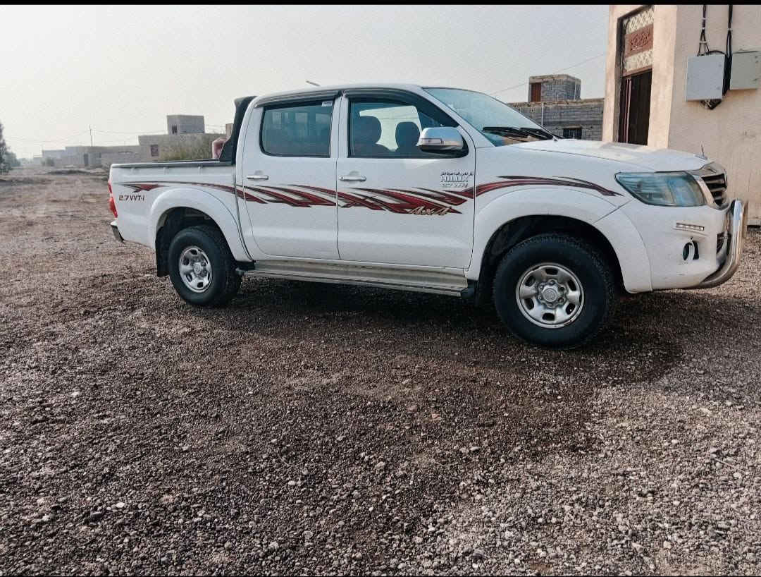 سلام عليكم تيوتا فورويل للبيع رقم مثنى نكليزي تحويل مباشر مكفوله كفاله عامه من ضربه وصبغ وتبديل حداديه تخم تاير كله جديد سعره 200وبيها مجال الاستفسار ***********
