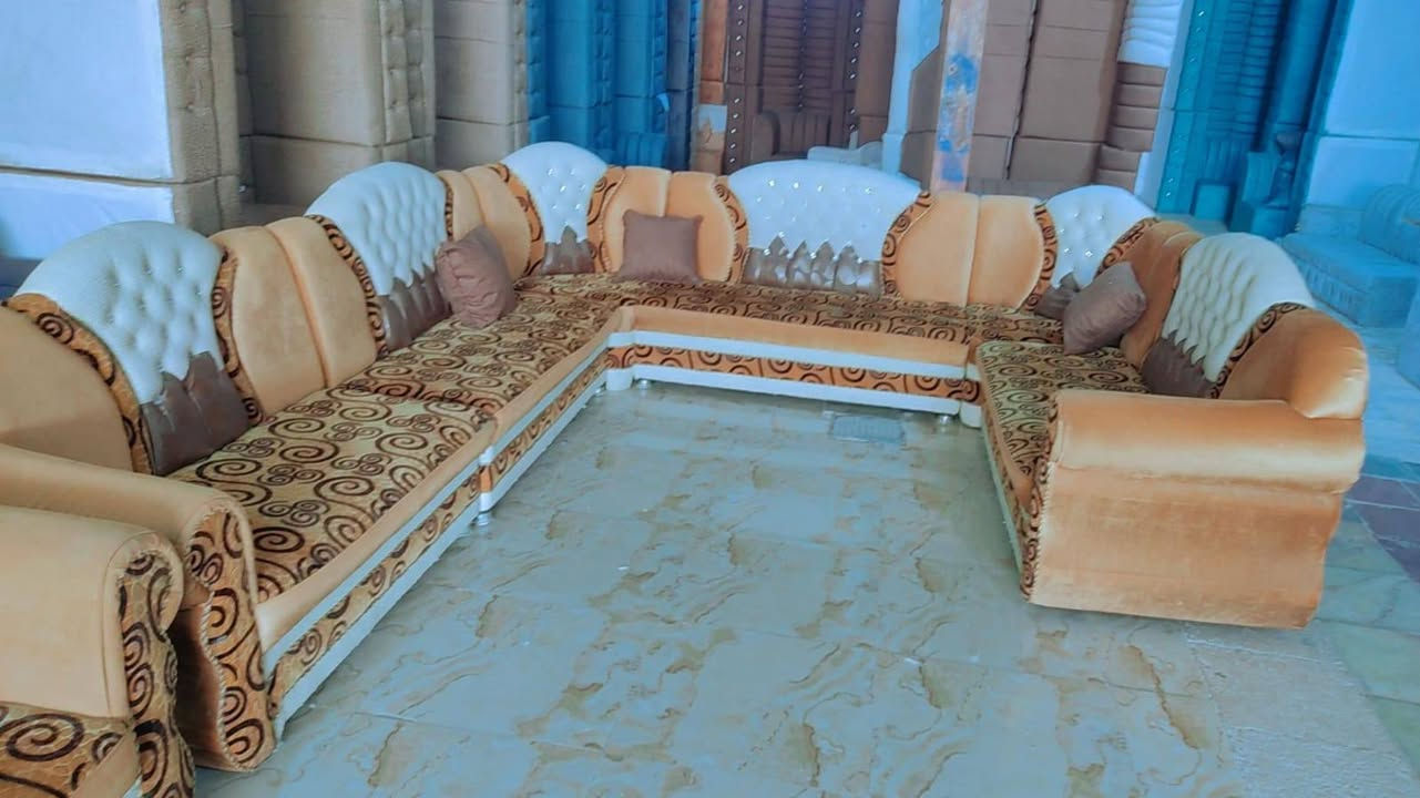 تخم قنفات تسكام درجه اوله ثقيل  نظيف وجاهز يتكون من 7 قطع. 18 نفر.. 12 متر السعر 350 وبي مجال  مع كوشات
المكان نجف حي العسكري كبل شارع السبسيس قرب السوق المحضر للستفسار *********** واتساب
