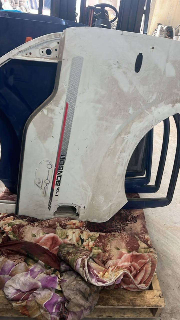 قطع غيار سيارات الامريكي والكوري جملة ومفرد بصرة حمدان اتصل وتدلل ***********
