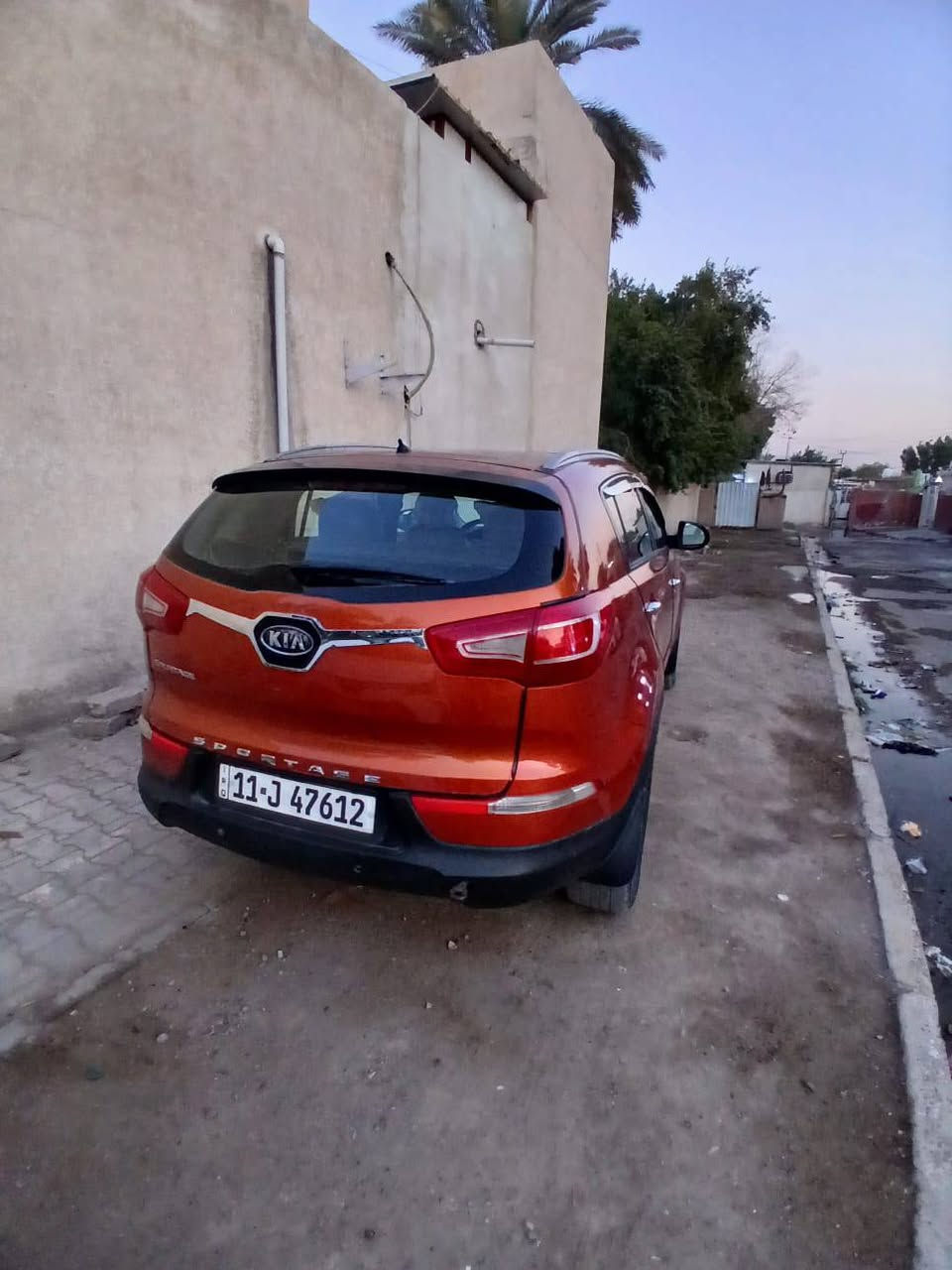 السلام عليكم كيا سبورتج ٢٠١٢ وارد خليجي السيارة مصبوغة اثر جراد بيها جاملغ رقم بغداد الدولي الجديد باسمي سيارة جاهزة تدفئة تبريد كير مكينة جاهزة الله شاهد مكينة ٢٠٠٠دوش المرغوب بانوراما السعر ١٢٢العنوان بغداد الزعفرانية هاتف ***********
