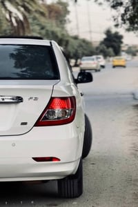 بي واي دي F3 • ٢٠١٣ • رقم واسط