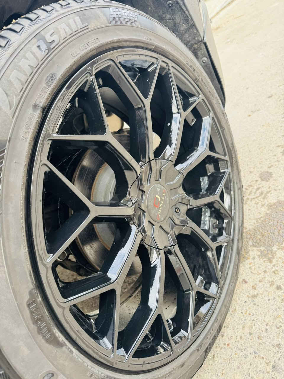 السلام عليكم ..
توسان 2024  اسود ♣️

السياره فول عدا الفتحه 

السياره جداً نظيفه من امريكا تشتغل وتمشي خاليه من اي مشاكل .

جنطه كهرباء . گير مكينه كفاله .

ماشيه 55

‏حادث السياره جانبي ابواب ثنين فقط

بدون ايرباك بجم كبس

وتبديل اصلي  

السياره بدون ايرباك . ✅

 رقم بغداد موقت ب اسمي

بغداد الغزاليه

***********

متوفر واتساب ..
