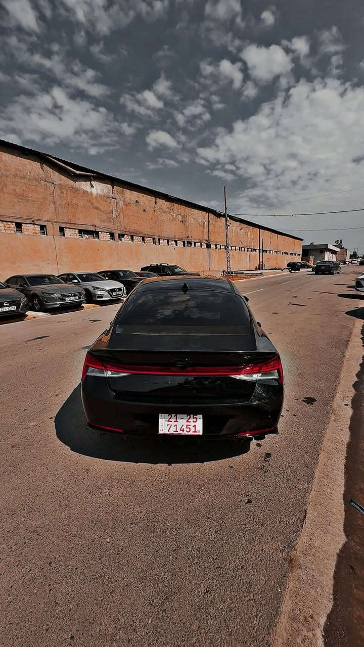 هيونداي النترا Nline للبيع موديل 2023
ماشية 38 الف كيلو 
فول مواصفات بصمة وفتحة سقف وانظمة تحكم 
وشفتات والخ من المواصفات 
مكينة 1600 تيربو السيارة تخبل ومعتني بيها على ايدي تخم تاير جديد تبريدها ثلج 
صرفها كلش حلو 

حادثها مرفق بالمنشور 

رقم صاحب السيارة ***********
